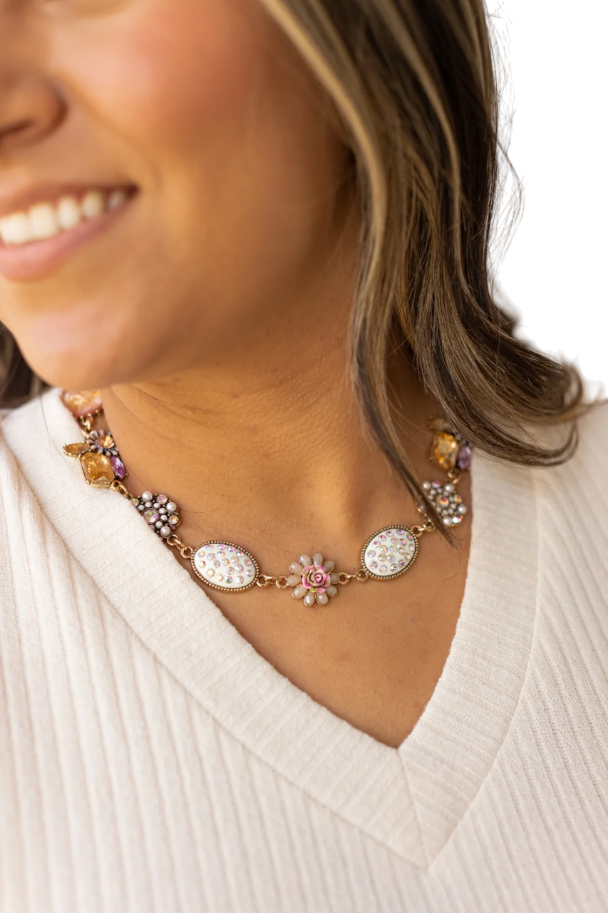 Southern Grace Women's Blushing Blossom Serenity Pink Floral Elegance Necklace