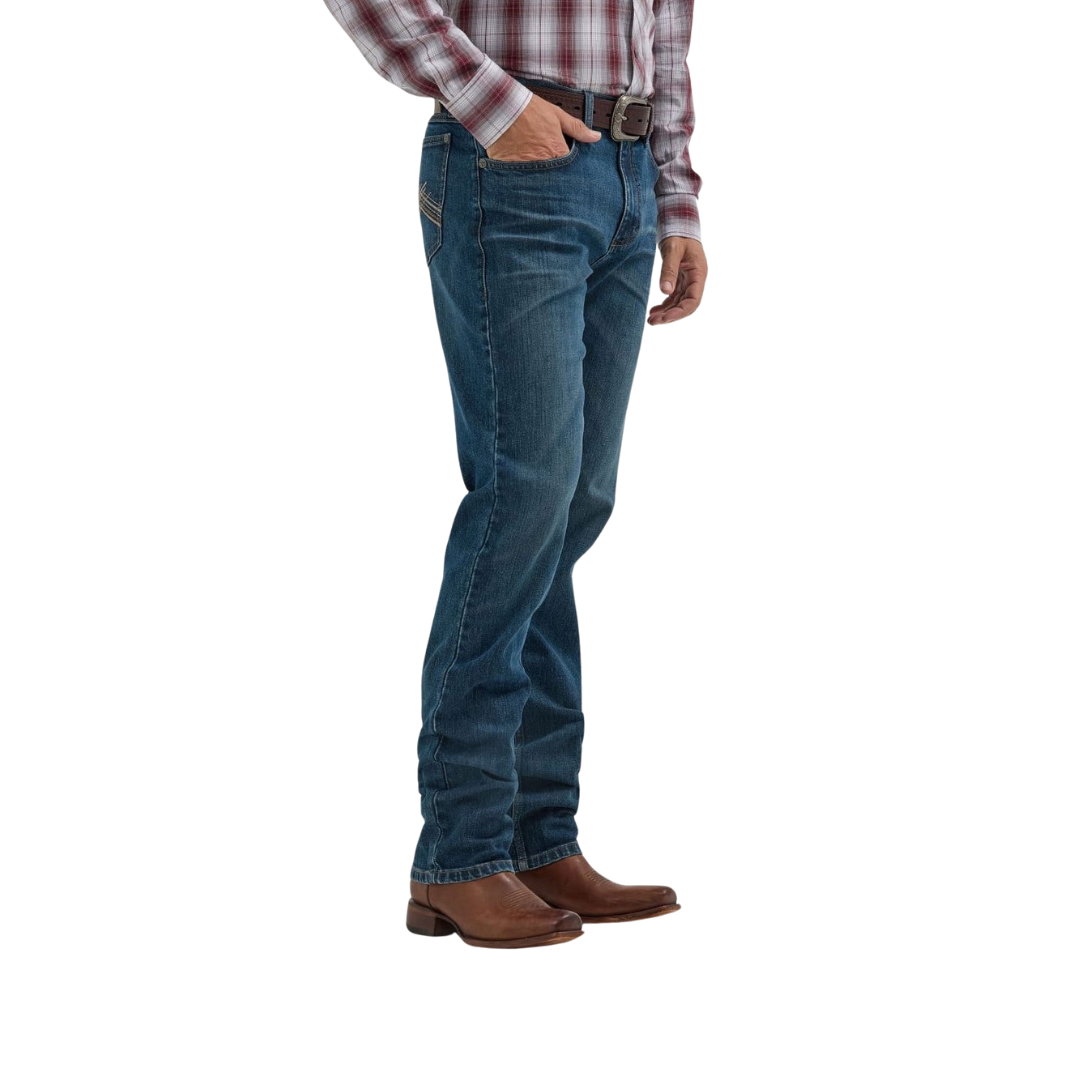 Wrangler Men's Blue Slim Straight Cut Jeans
