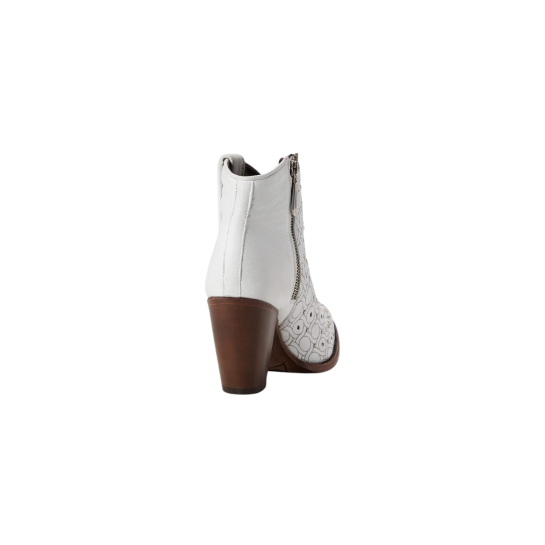Cuadra Women's White Cowhide Leather Boot