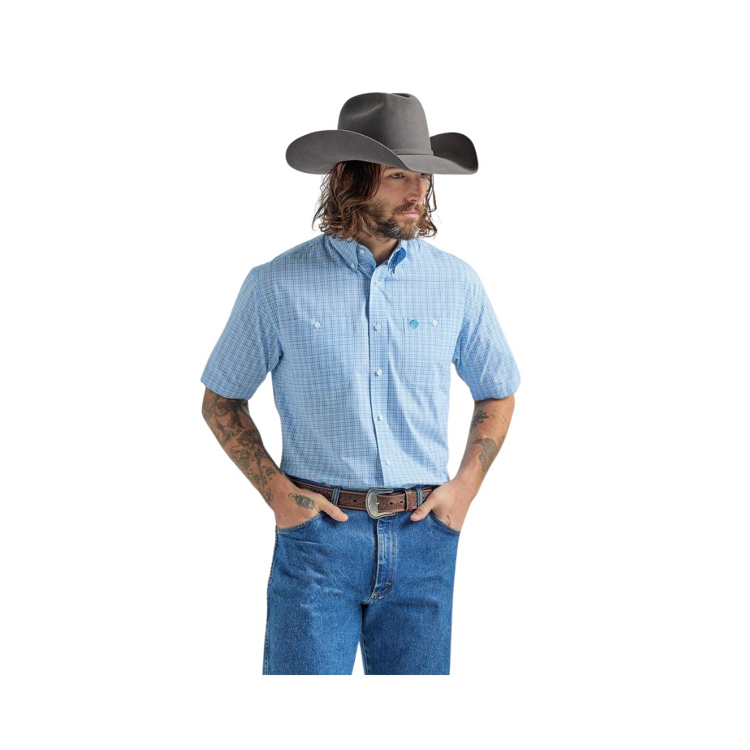 Wrangler Men's George Strait Short Sleeve Button Down Shirt
