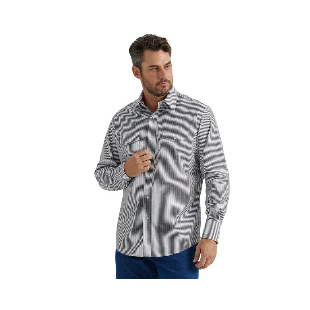 Wrangler Men's Wrinkle Resist Long Sleeve Western Snap Stripe Shirt