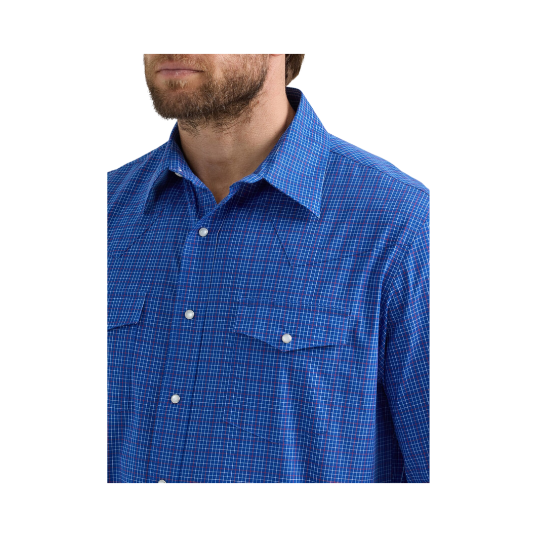 Wrangler Men's Plaid Wrinkle Resist Shirt