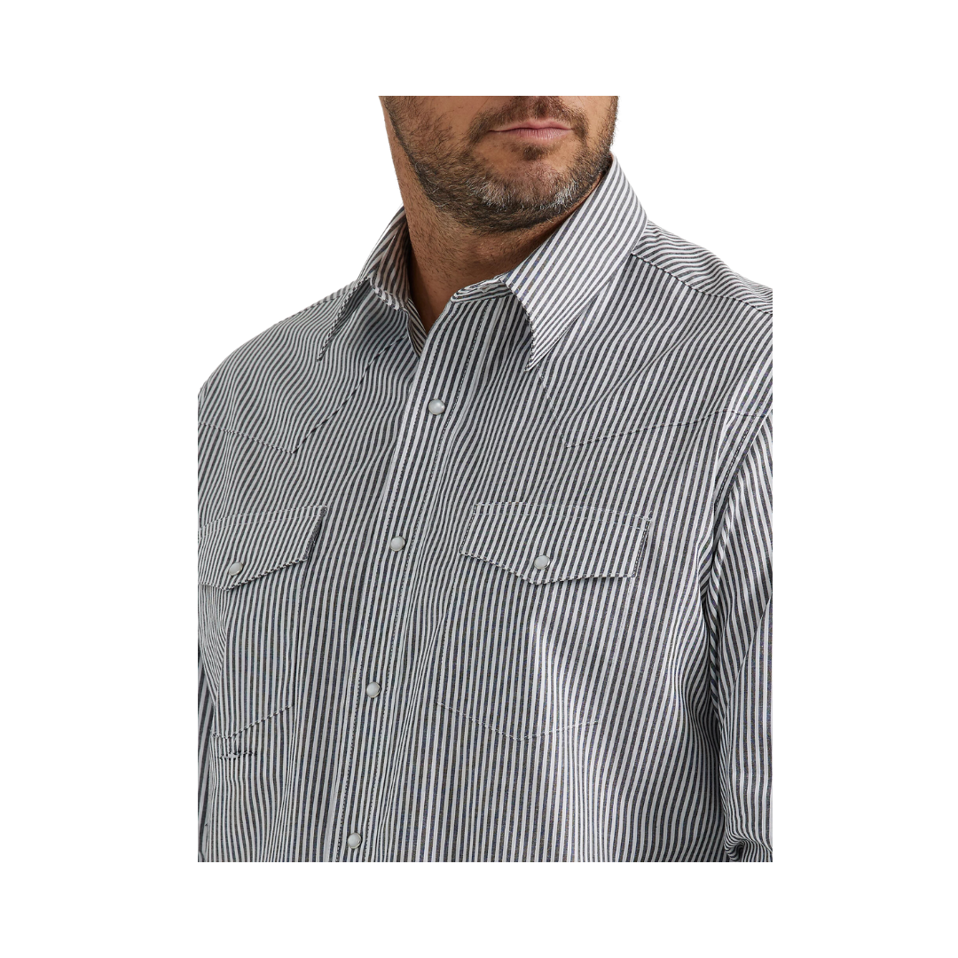 Wrangler Men's Wrinkle Resist Long Sleeve Western Snap Stripe Shirt