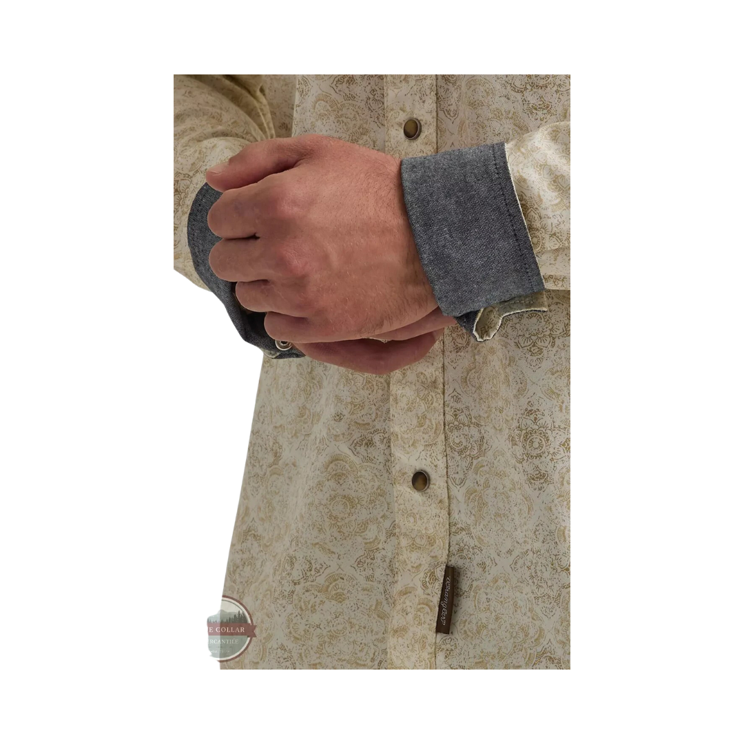 Wrangler Men's Premium Long Sleeve Snap Print White Shirt