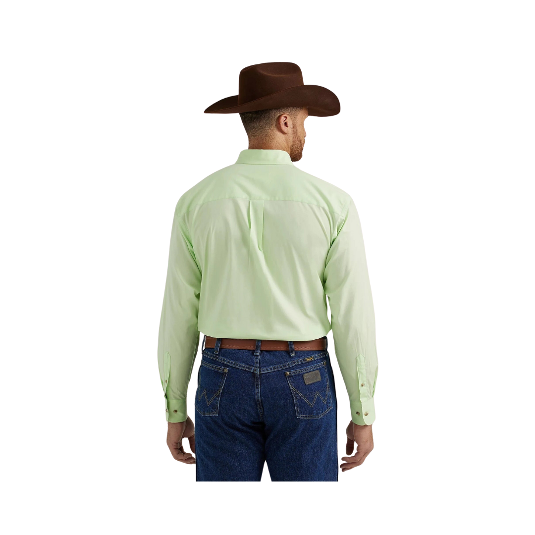 Wrangler Men's George Strait Solid Kelly Long Sleeve Button Down Shirt