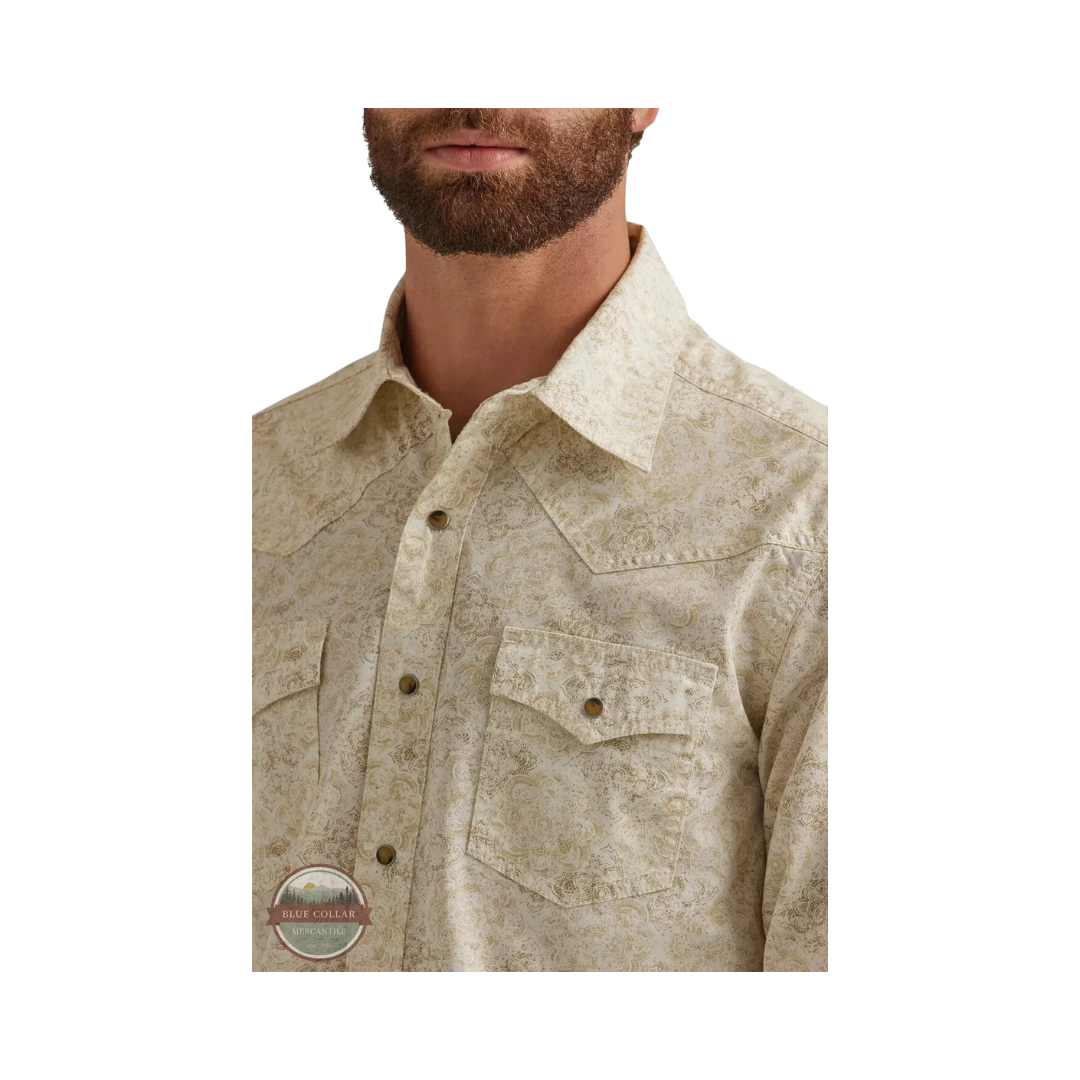 Wrangler Men's Premium Long Sleeve Snap Print White Shirt