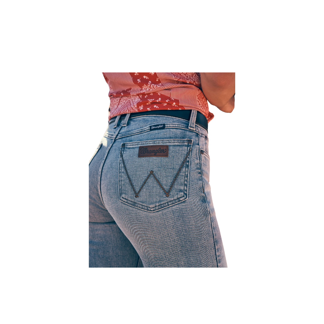 Wrangler Women's Wrangler Retro Mae Mid Rise Bootcut Dillion Jeans