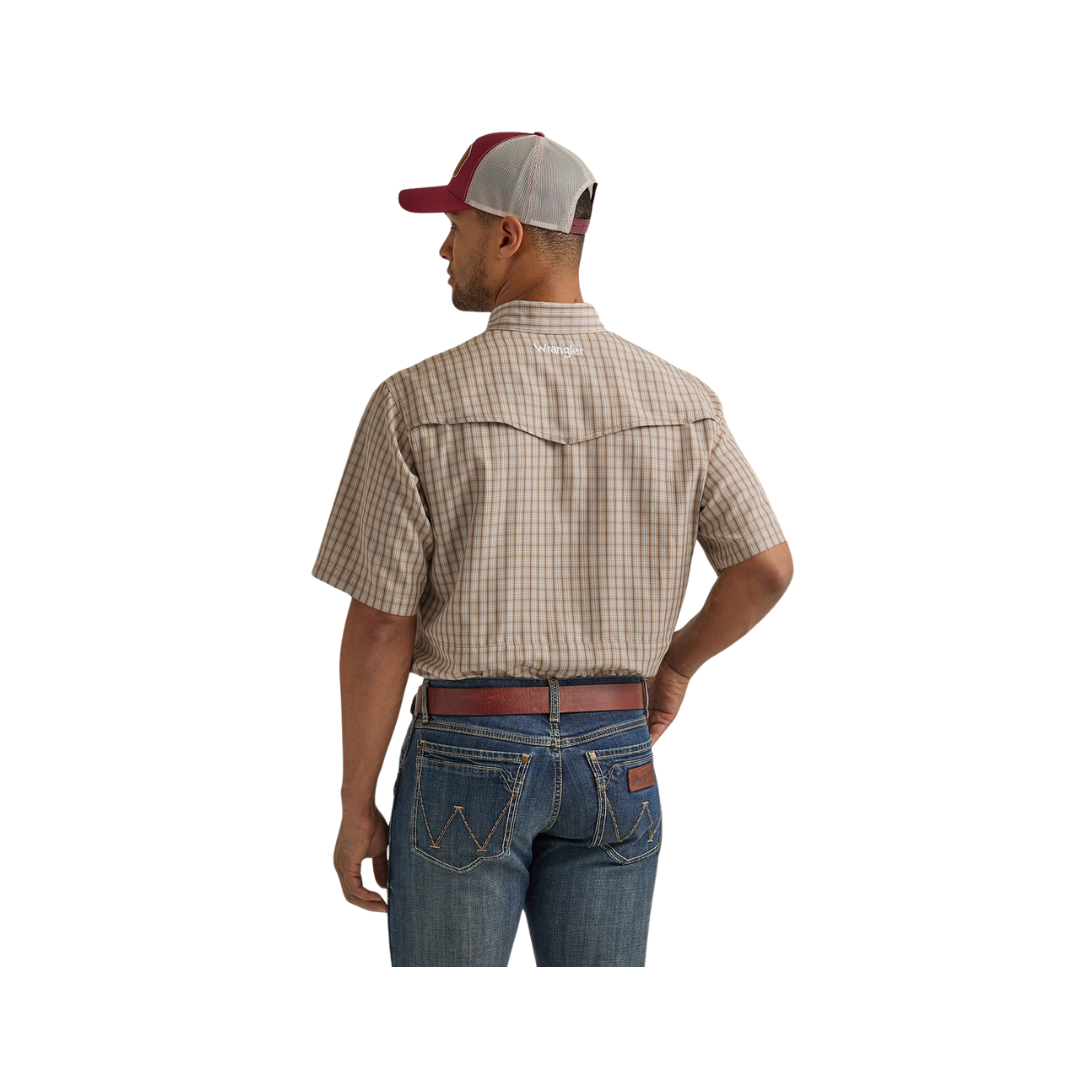 Wrangler Men's Performance Classic Fit Tan Shirt