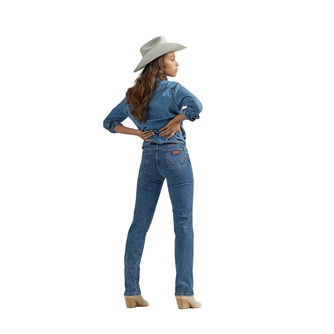 Wrangler Women's Cowboy Cut Slim Fit Stretch Stonewash Jean