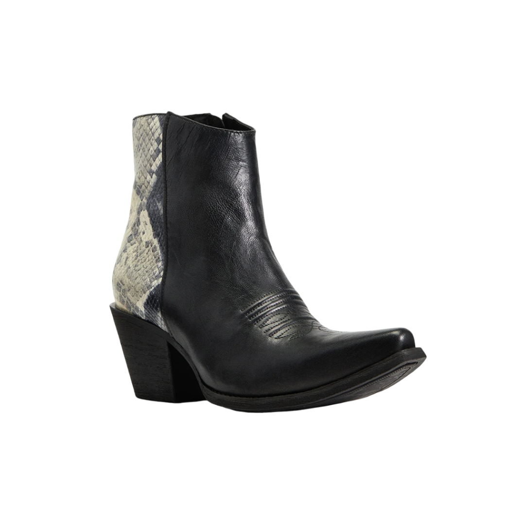 Ariat Women's Carmelita Western Black Boots