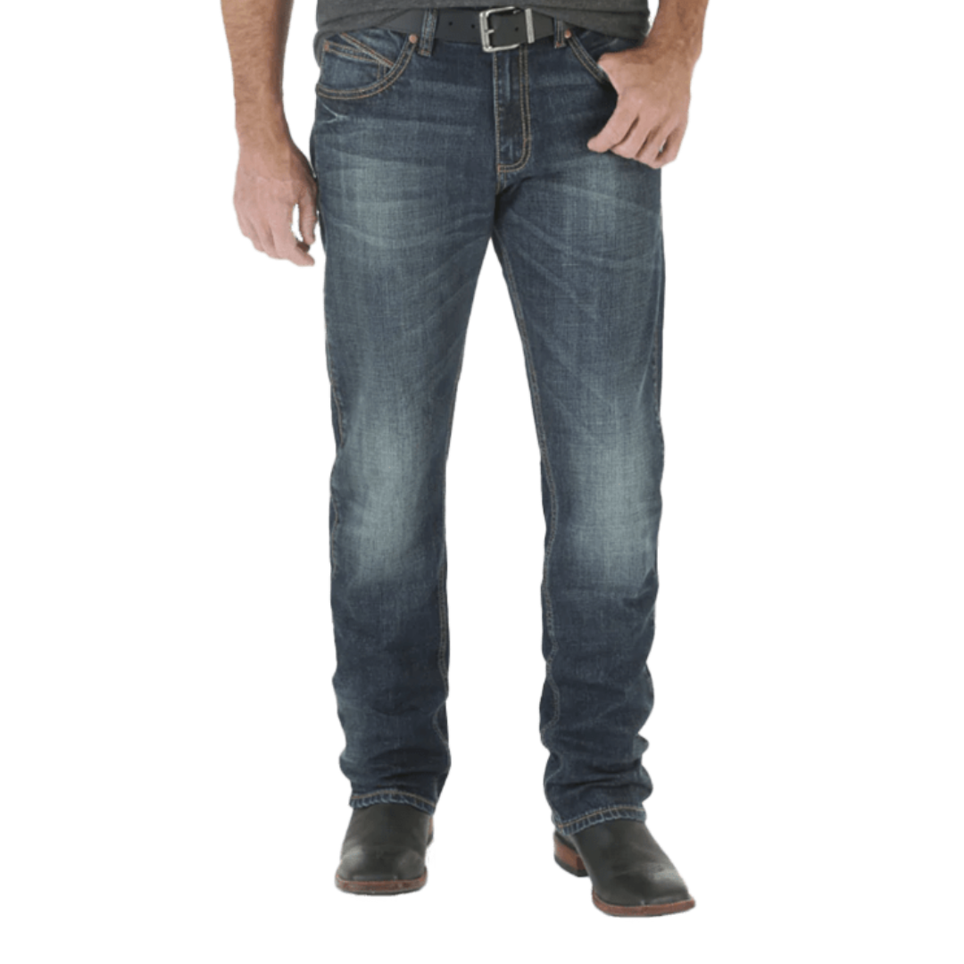 Wrangler Men's Retro Slim Fit in Bozeman Blue Jeans