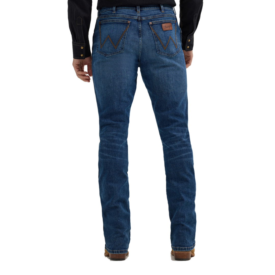 Wrangler Men's Retro Relaxed Fit Bootcut Blue Jeans