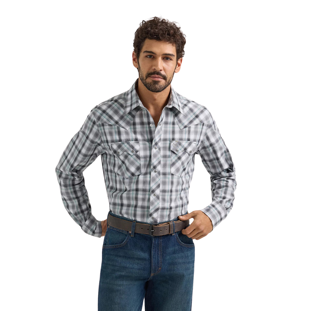 Wrangler Men's Long Sleeve Sawtooth Snap Pocket Shirt
