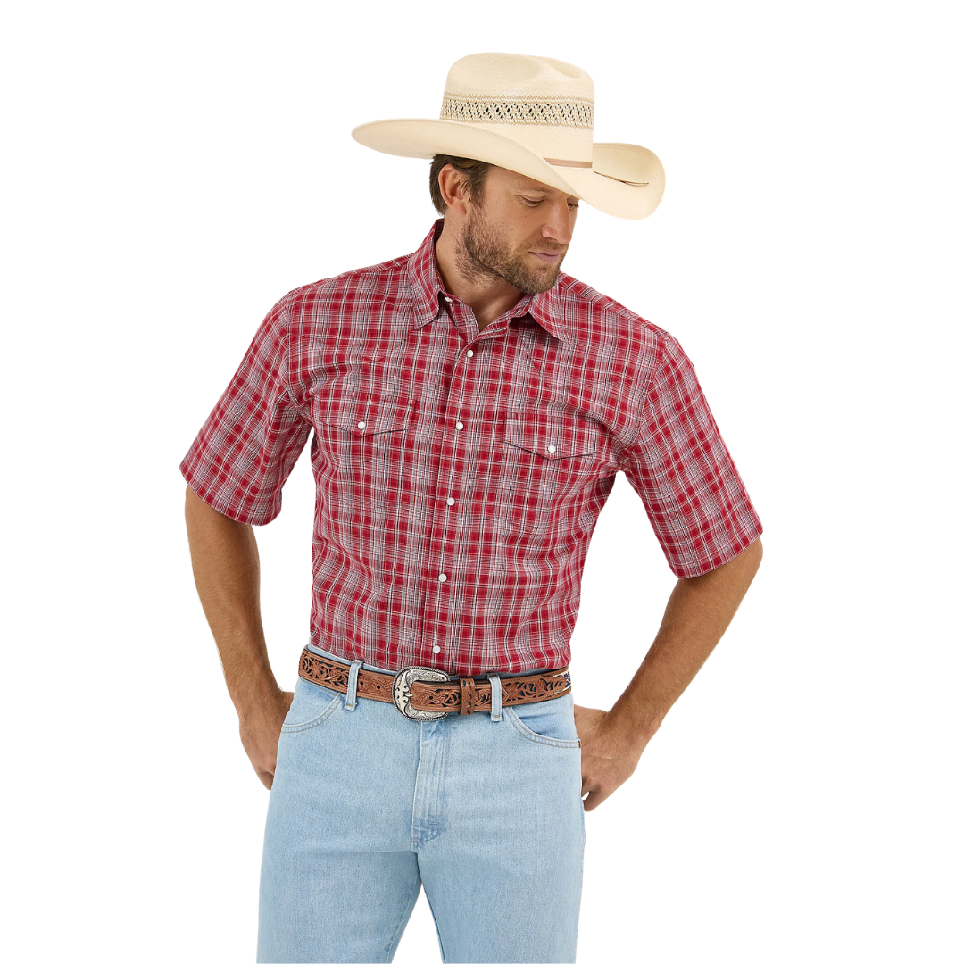 Wrangler Men's Wrinkle Resist Short Sleeve Red Shirt