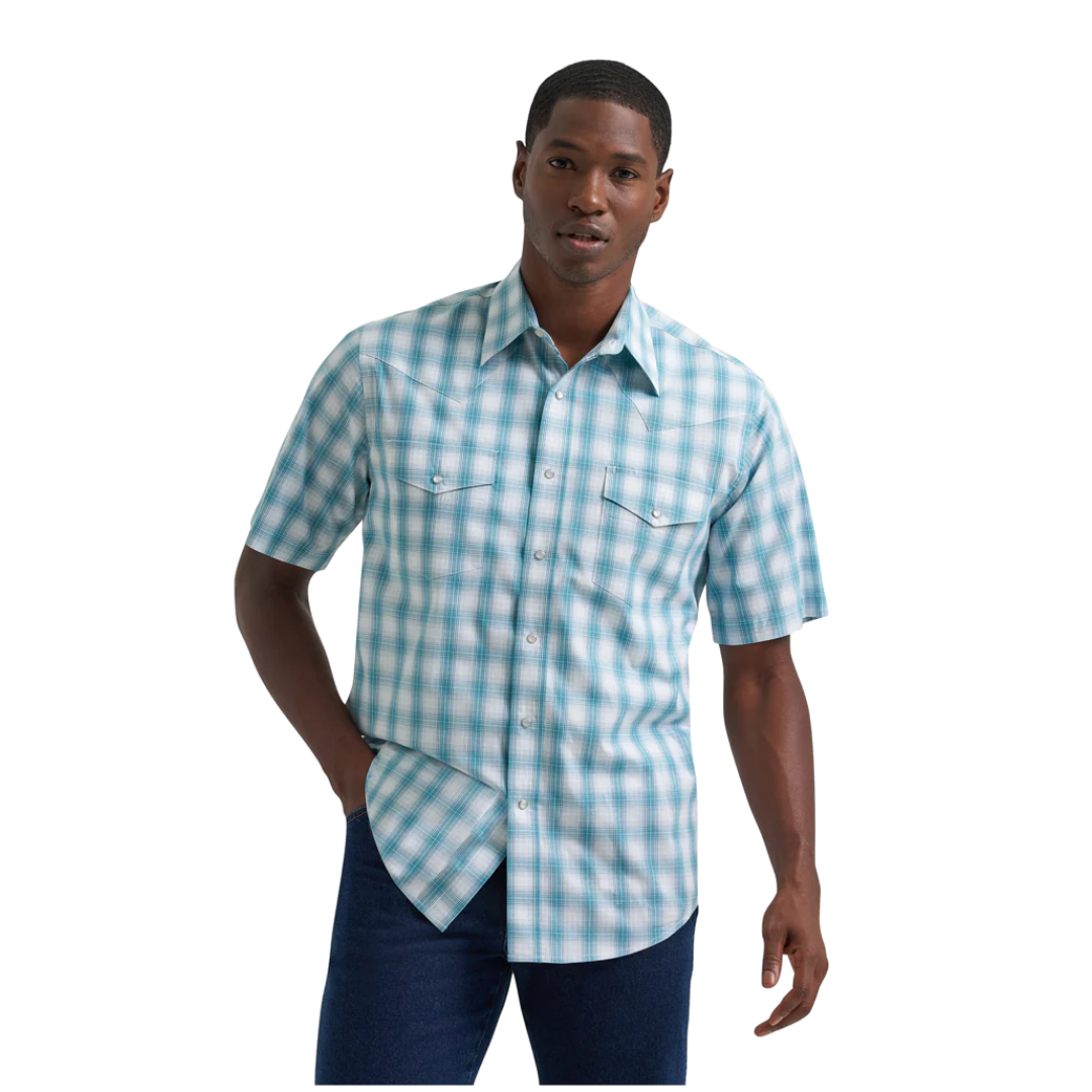 Wrangler Men's Wrinkle Resist Turquoise Shirt
