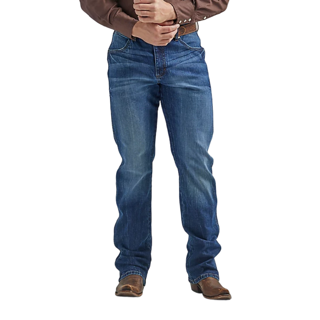 Wrangler Men's Retro Relaxed Fit Bootcut in Blue Jean