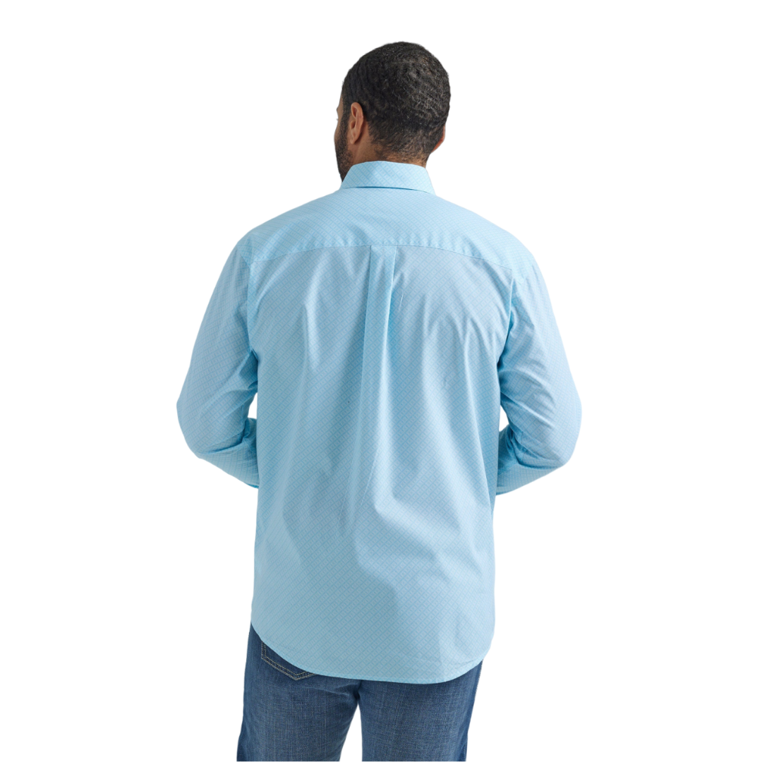 Wrangler Men's Light Blue and White Geo Print Long Sleeve Western Shirt