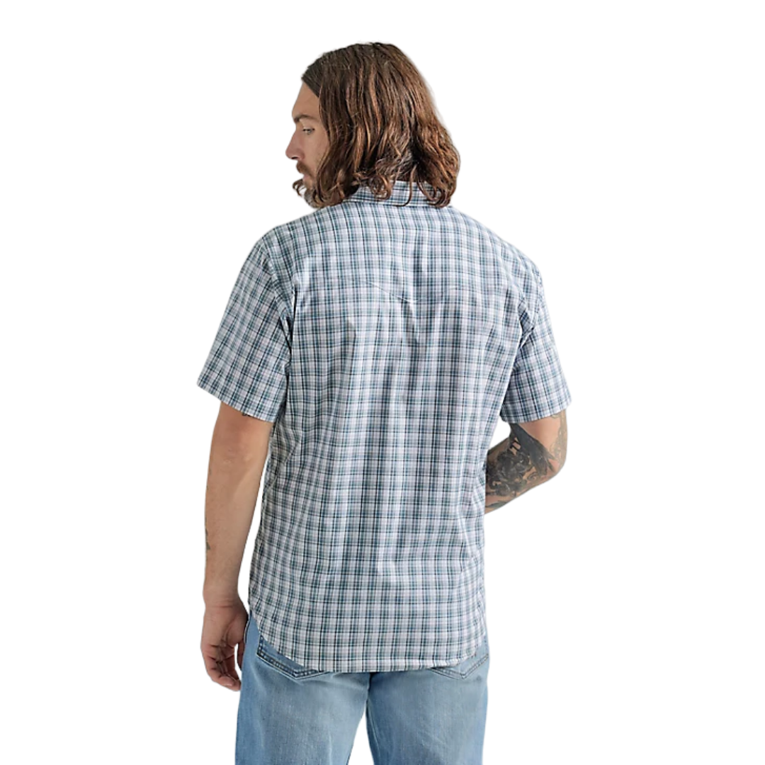 Wrangler Men's Wrinkle Resist Blue Shirt