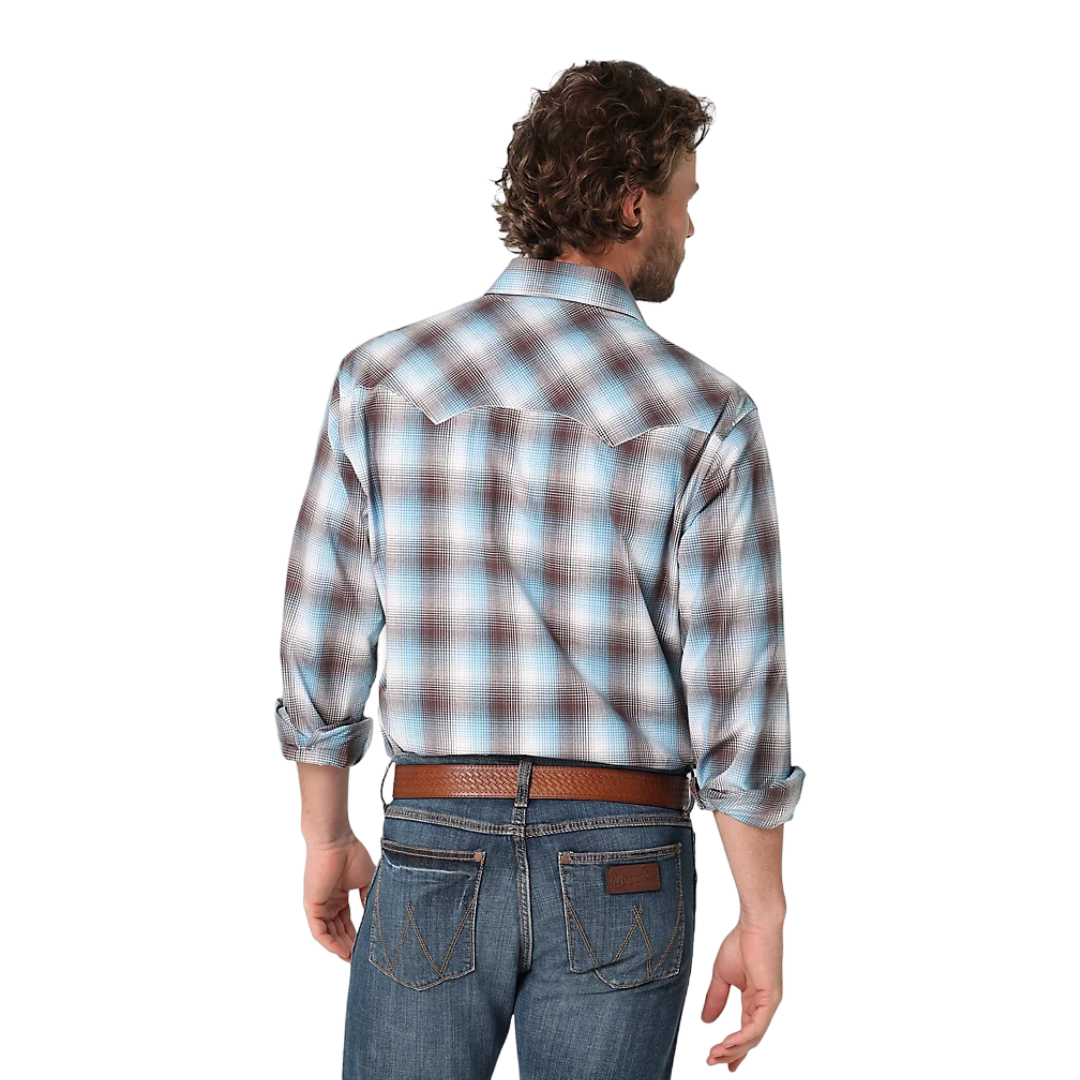 Wrangler Men's Blue Retro Sawtooth Long Sleeve Snap Shirt