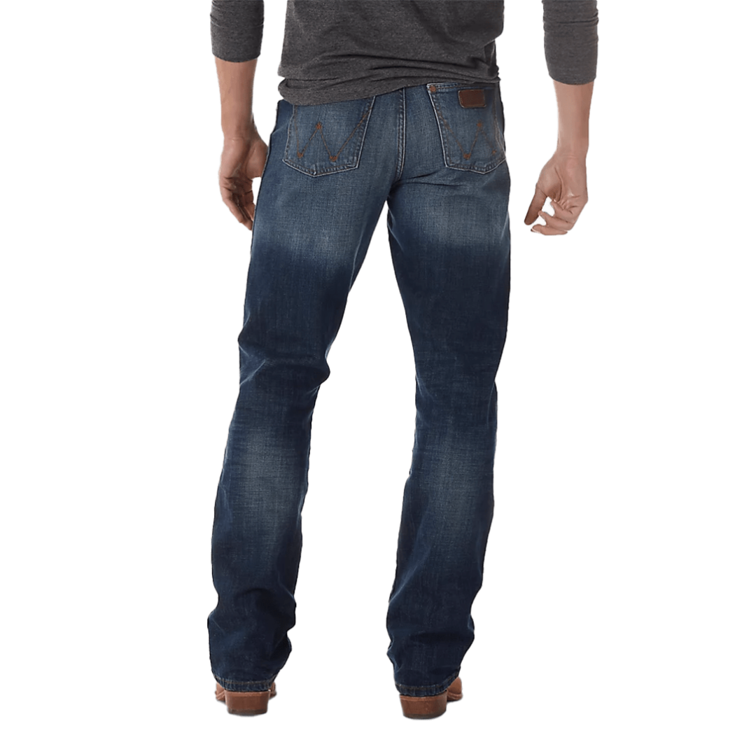 Wrangler Men's Retro Relaxed Fit Bootcut Blue Jeans