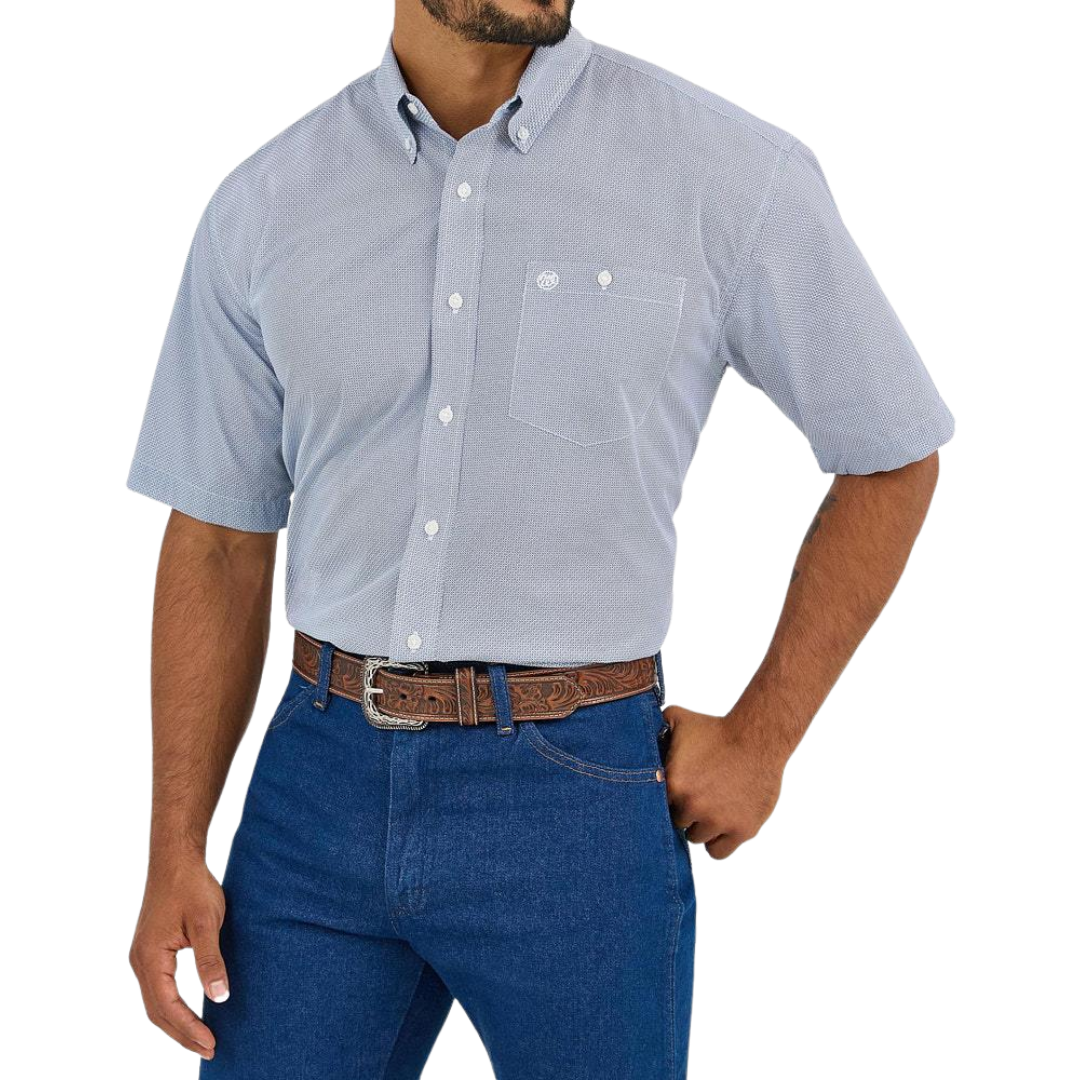 Wrangler Men's Performance Classic Fit Blue Shirt