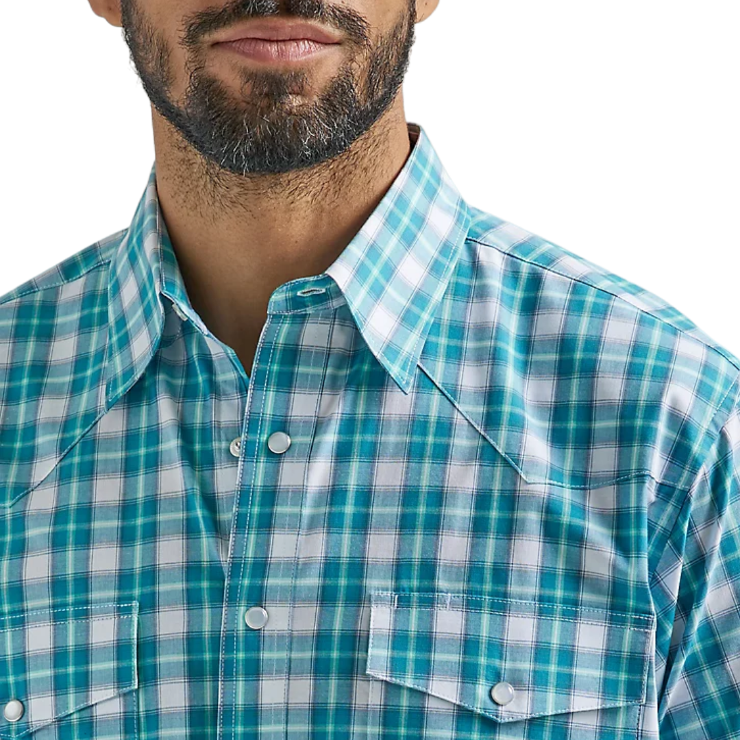 Wrangler Men's Wrinkle Resistant Western Teal Shirt