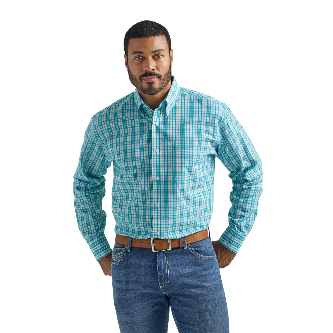 Wrangler Men's Classic Fit Shirt Blue