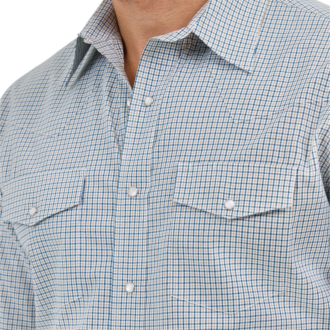 Wrangler Men's Wrinkle Resist Classic Blue Shirt