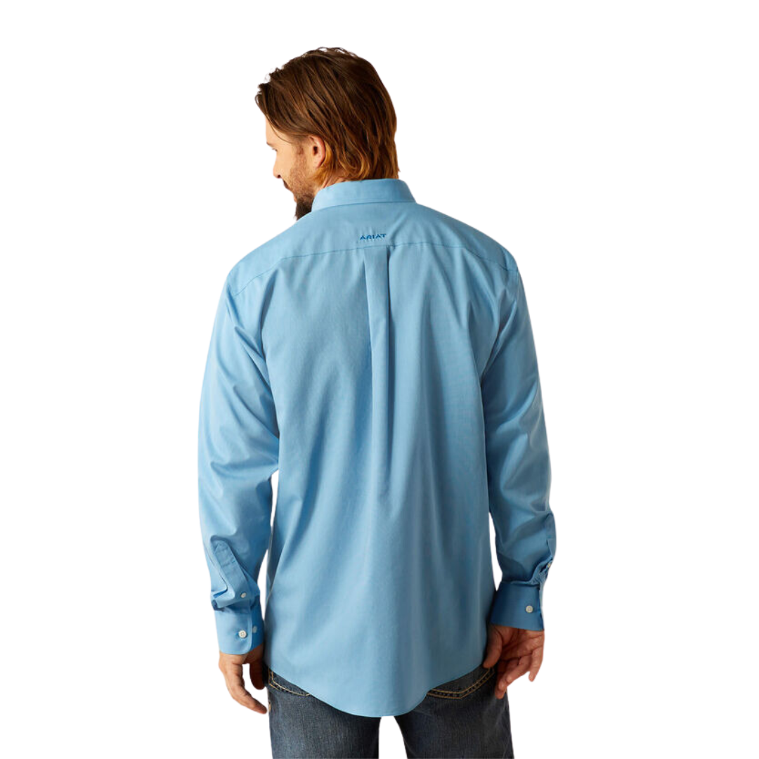 Ariat Men's Wrinkle Free Solid Classic Blue Shirt