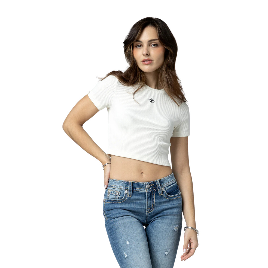 Miss Me Women's Classic Fleur White Crop Tee