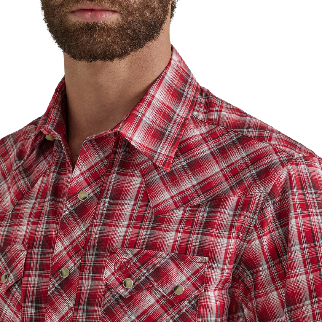 Wrangler Men's Modern Fit Red Plaid Shirt