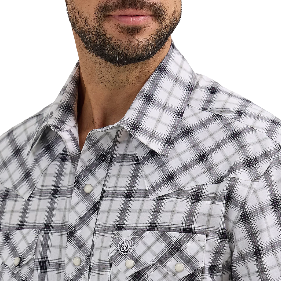 Wrangler Men's Retro Modern Fit Orca Shirt