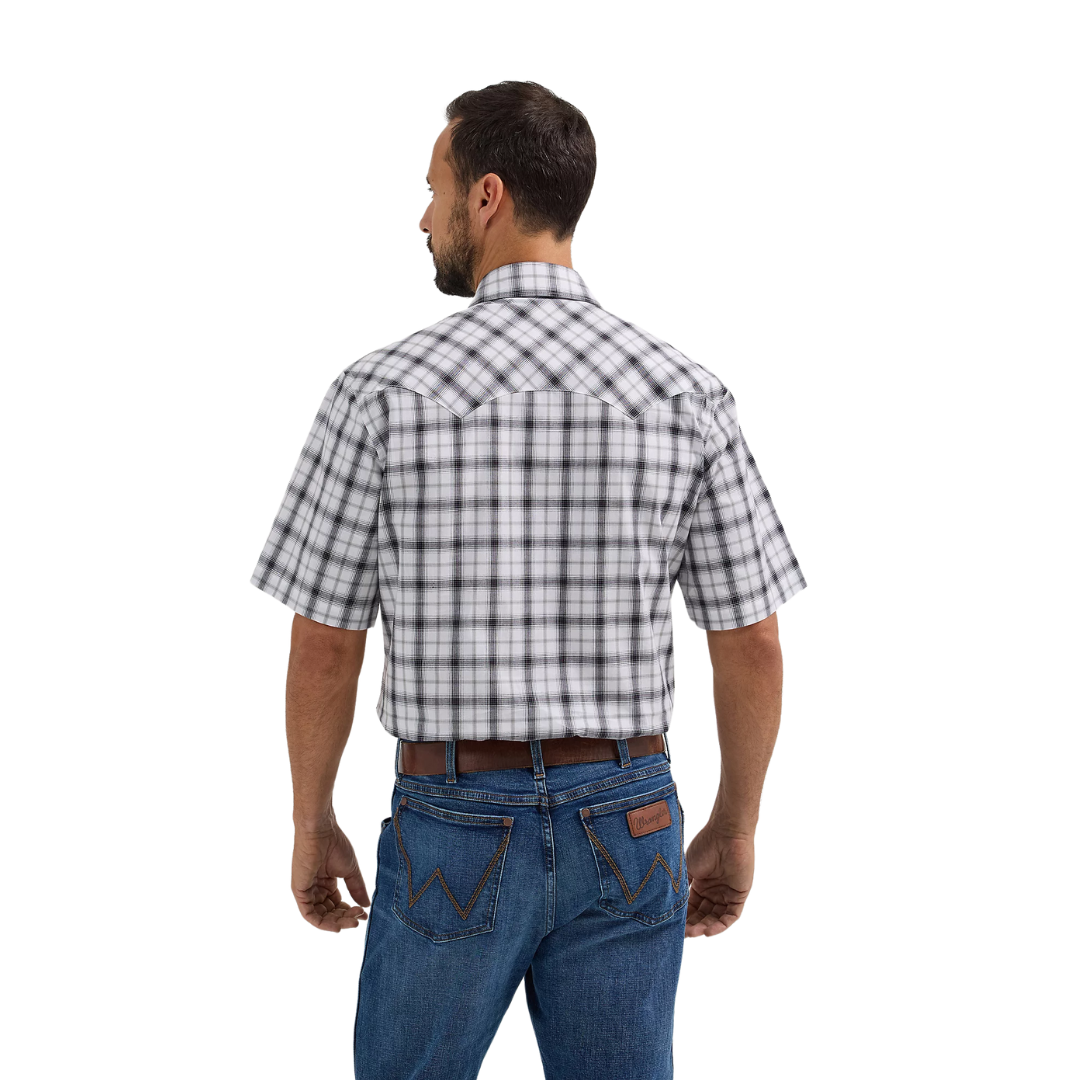 Wrangler Men's Retro Modern Fit Orca Shirt
