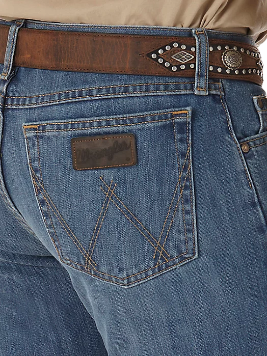 Wrangler Men's Slim Fit Competition Dark Blue Jean