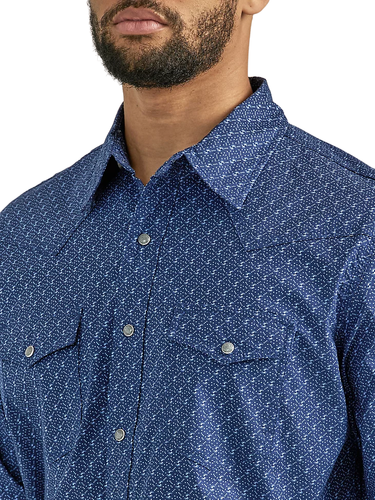 Wrangler Men's Comfort Long Sleeve Snap Shirt