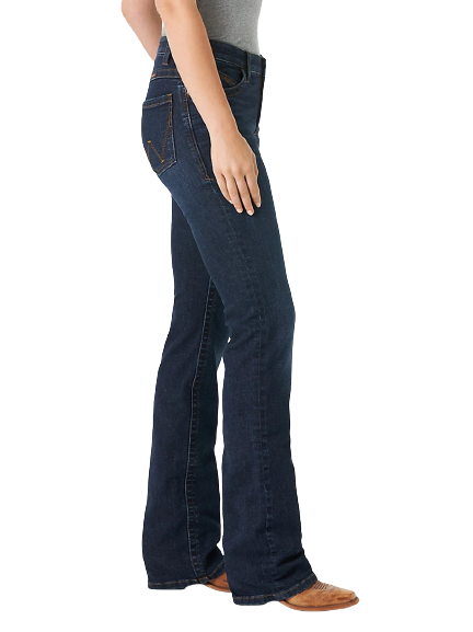 Wrangler Women's Ultimate Riding Willow Maggie Blue Jeans