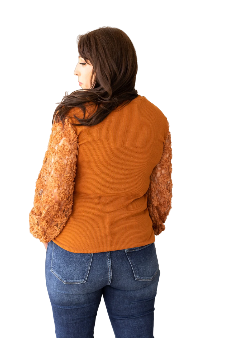 Southern Grace Women's Miss Perfect Rust Floral Mesh Sleeve Shirt