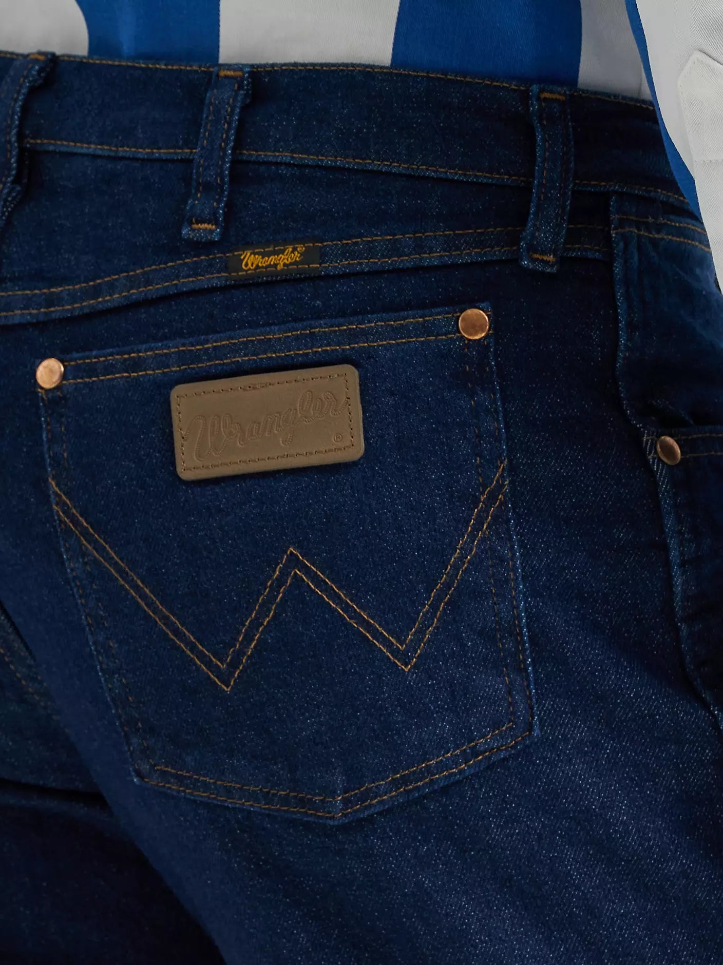 Wrangler Men's Cowboy Cut Bootcut Stretch Regular Fit Jean