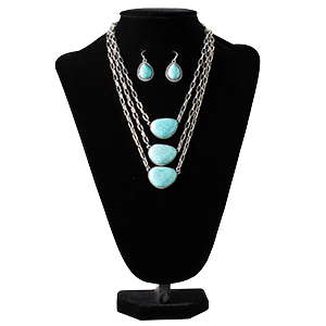 M&amp;F Blazin Roxx Ladies Earrings and Necklace Set