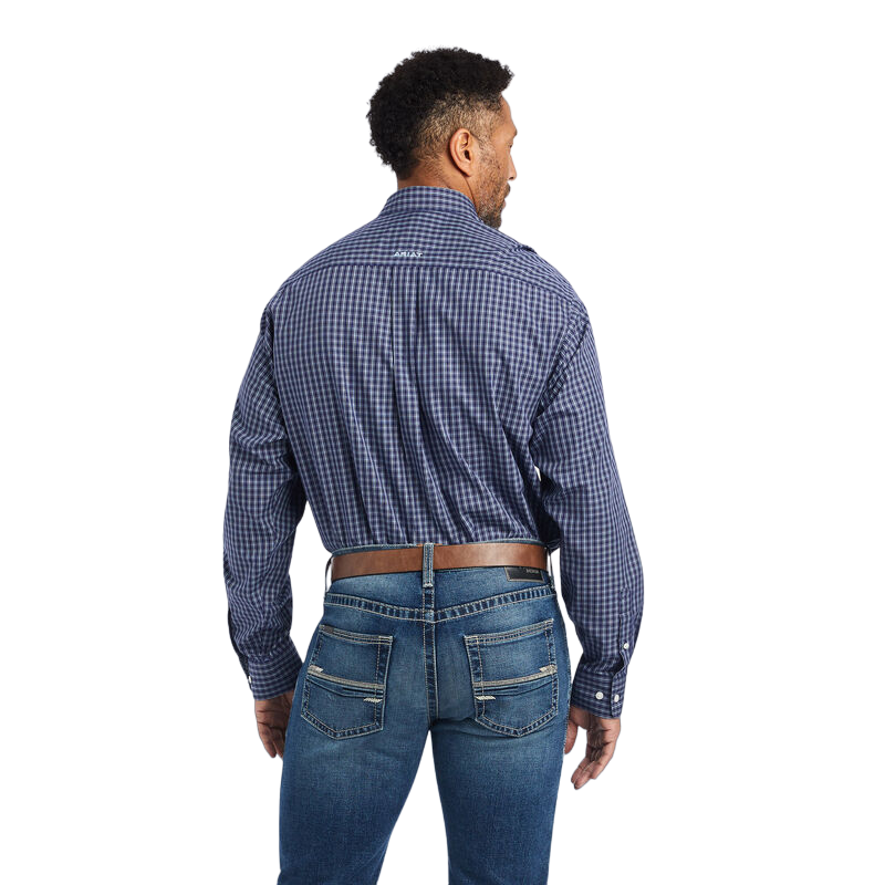 Ariat Men's Wrinkle Free Immanuel Classic Blue Shirt