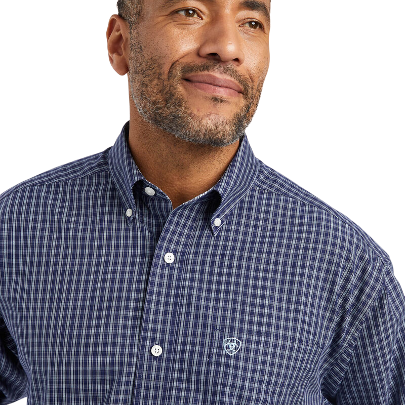 Ariat Men's Wrinkle Free Immanuel Classic Blue Shirt