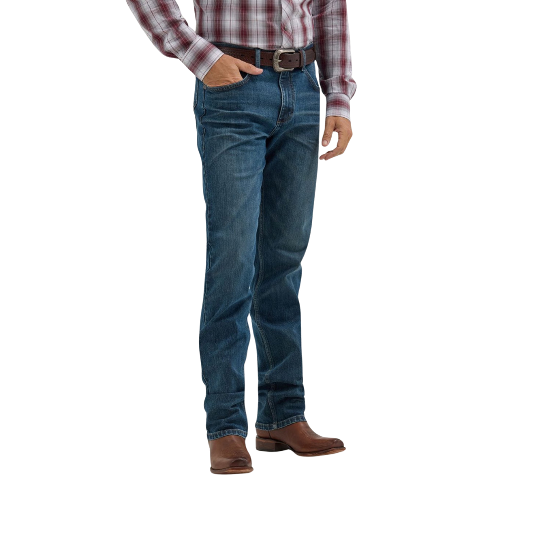 Wrangler Men's Blue Slim Straight Cut Jeans