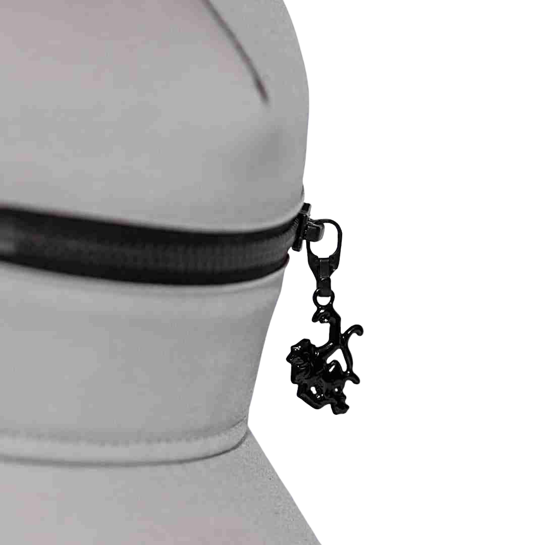 Red Monkey Zipper Silver Cap
