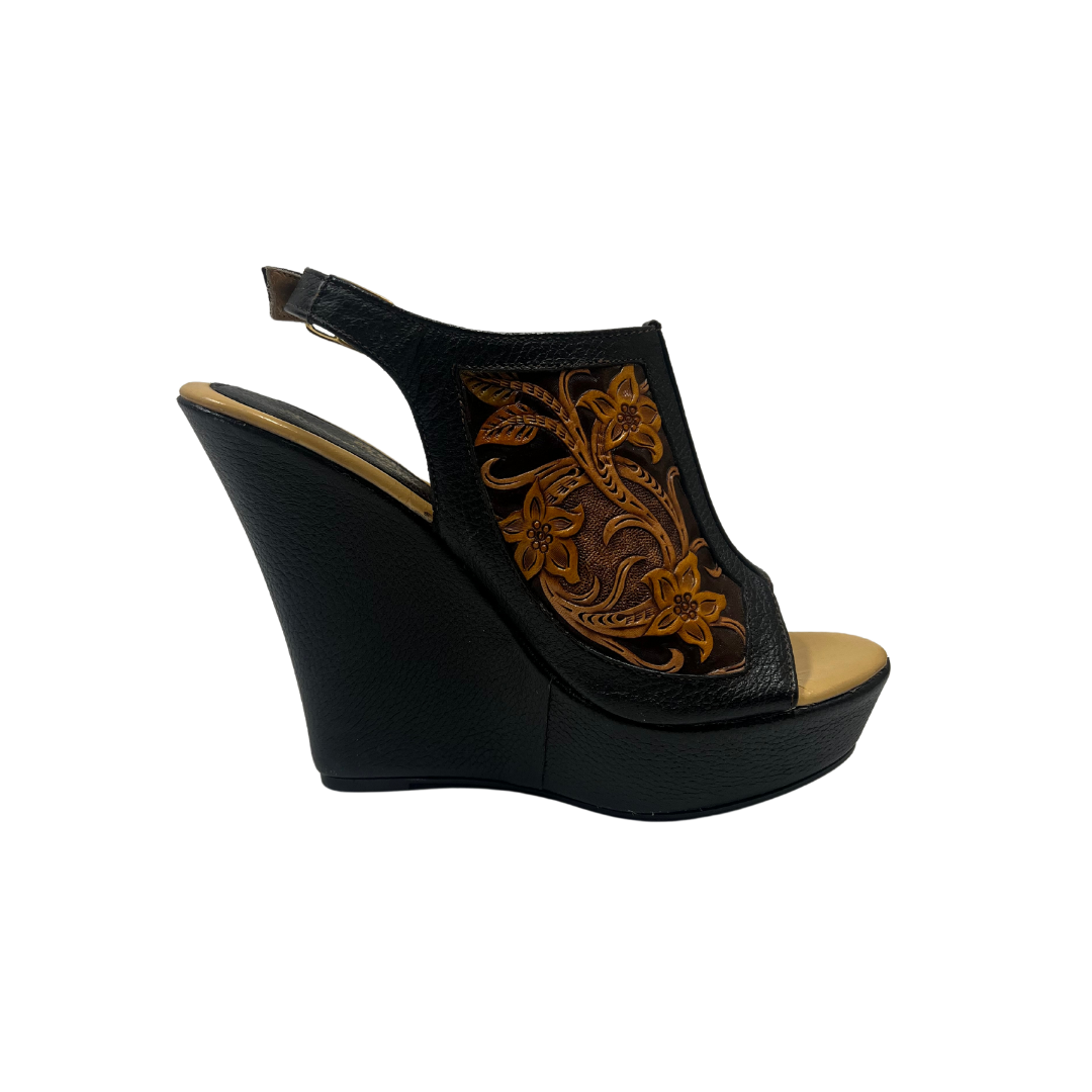International M Women's Black Wedge Sandals