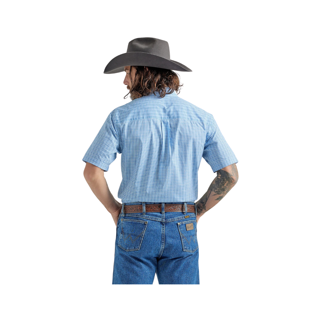 Wrangler Men's George Strait  Short Sleeve Button Down Shirt
