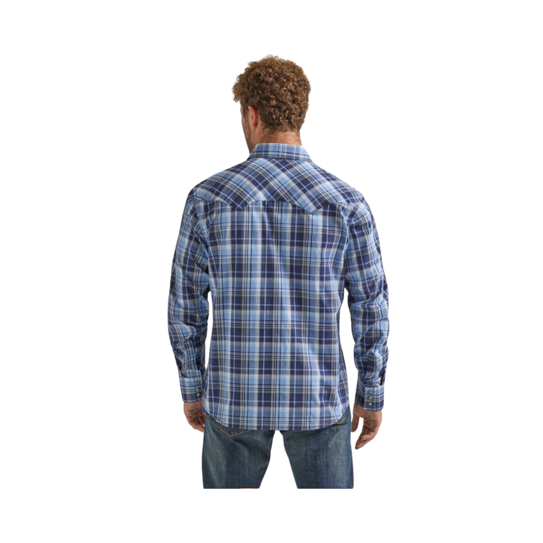 Wrangler Men's Retro Blue Plaid Snap Shirt
