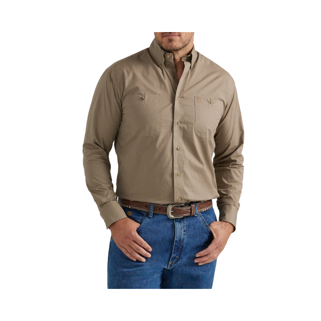 Wrangler Men's Long Sleeve Button Down Two Pocket Shirt