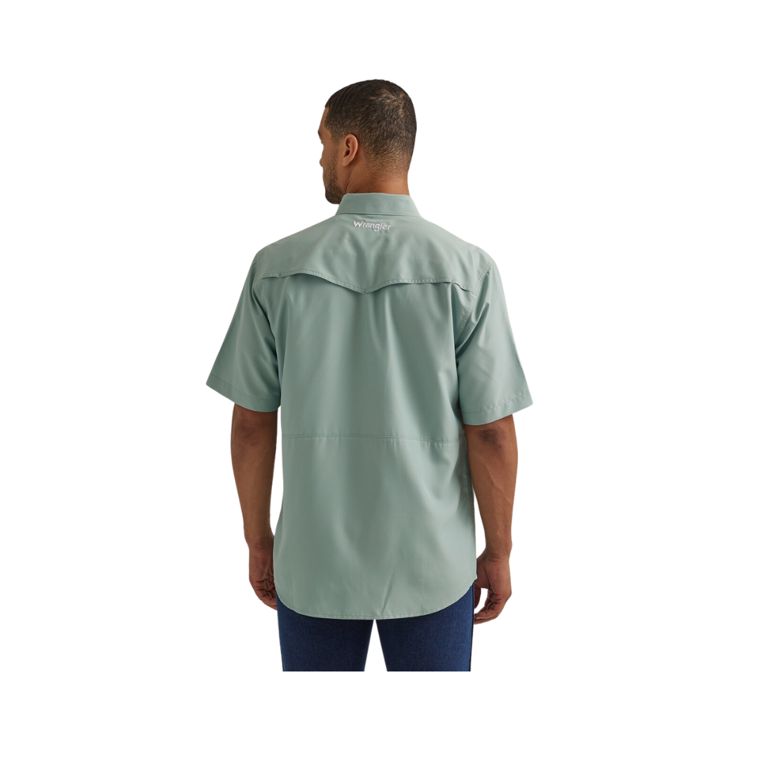Wrangler Men's Performance Classic Fit Gray Shirt