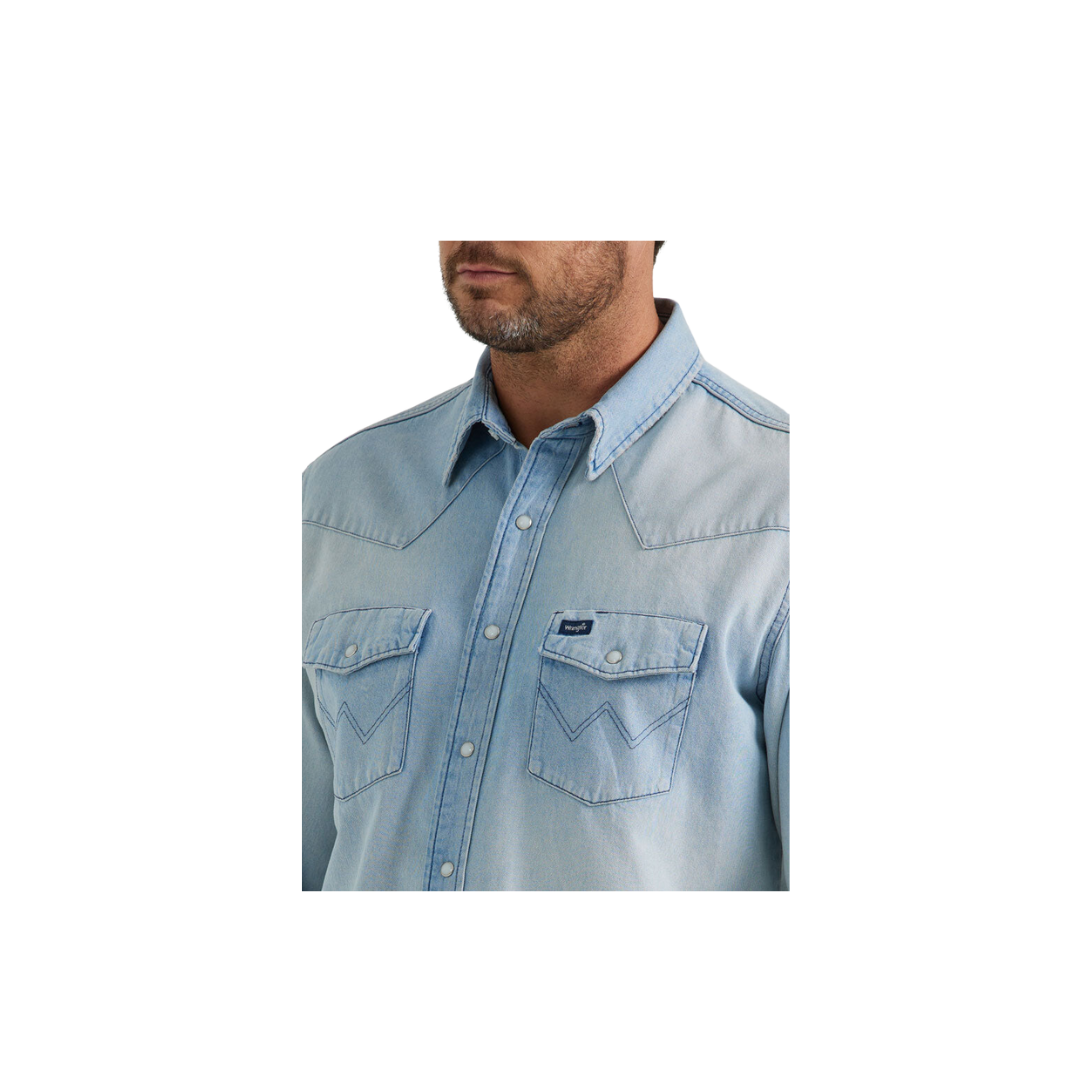 Wrangler Men's Vintage Inspired Western Snap Work Light Blue Wash Shirt