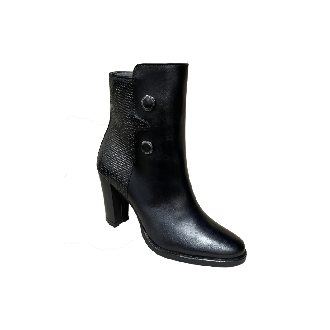 Cuadra Women&